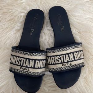 Dior Dway slides